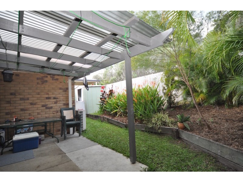 163 Greenacre Drive, Arundel QLD 4214