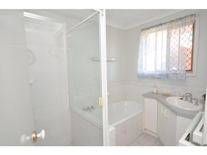 5 Erindale Court, Helensvale QLD 4212