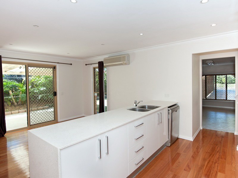 1/3 Vine Court, Oxenford QLD 4210