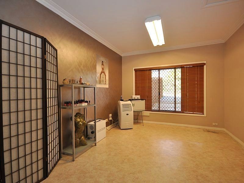 1/3 Vine Court, Oxenford QLD 4210