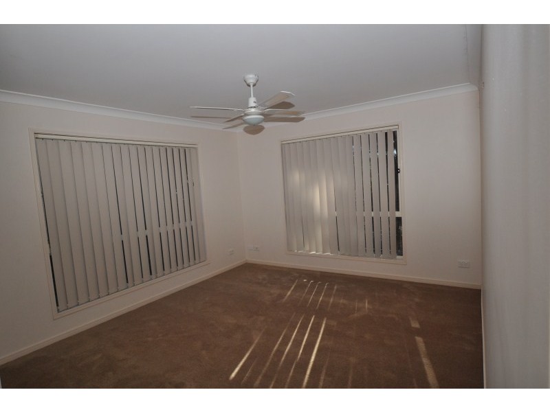 1/89 Cootharaba Drive, Helensvale QLD 4212