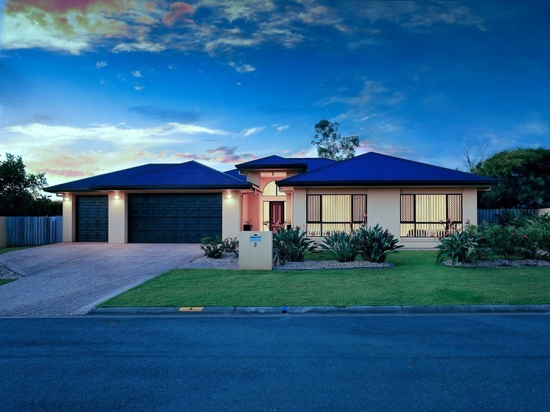 2 Zenith Crescent, Pacific Pines QLD 4211