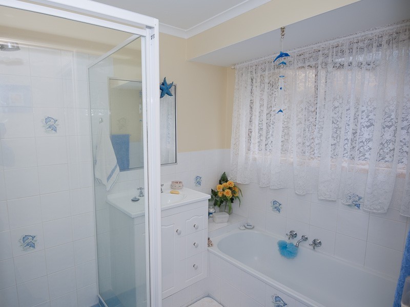 18-32 Mildura Drive, Helensvale QLD 4212