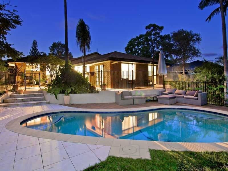 9 Narooma Place, Helensvale QLD 4212