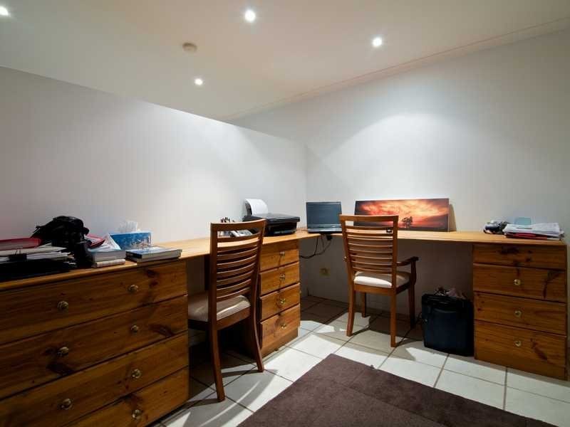 9 Narooma Place, Helensvale QLD 4212