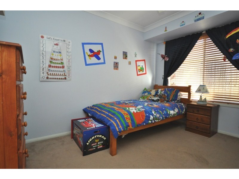 2 Corringle Close, Helensvale QLD 4212