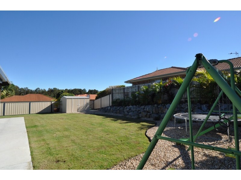 2 Corringle Close, Helensvale QLD 4212
