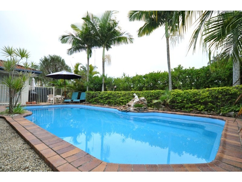 52 Latrobe Avenue, Helensvale QLD 4212