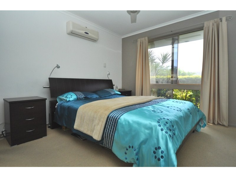 52 Latrobe Avenue, Helensvale QLD 4212