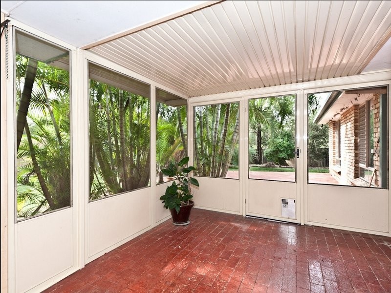 4 Samford Court, Helensvale QLD 4212