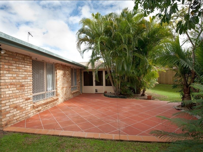 4 Samford Court, Helensvale QLD 4212