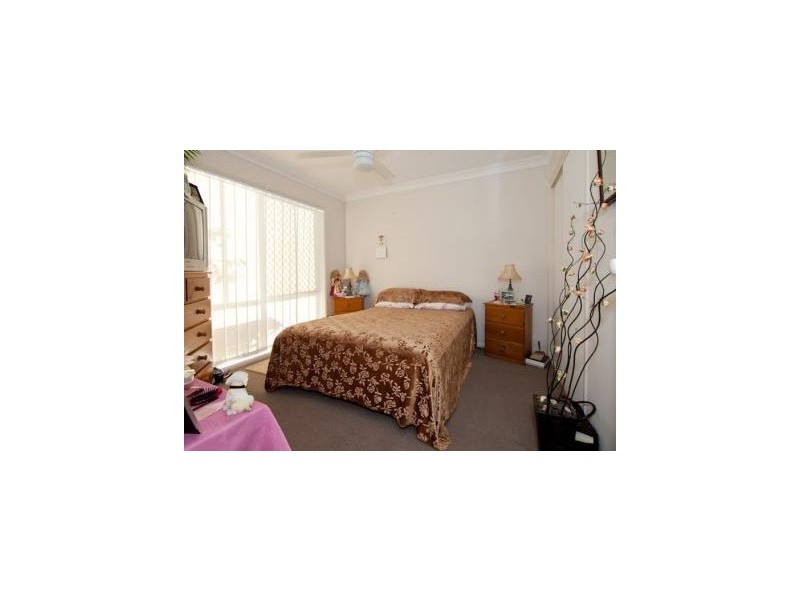 4 Taske Rise, Pacific Pines QLD 4211