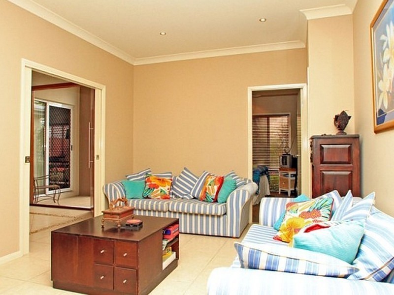 31 Salvado Drive, Pacific Pines QLD 4211