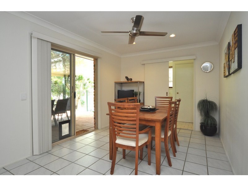 7 Renmark Court, Helensvale QLD 4212