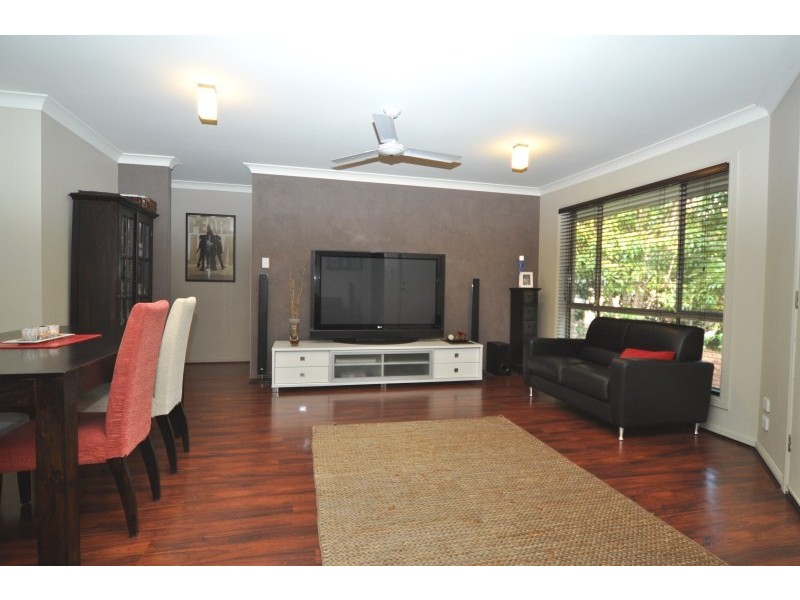 18/2 Koala Town Road, Upper Coomera QLD 4209