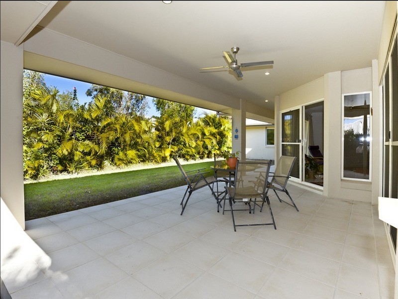 Coomera Waters QLD 4209