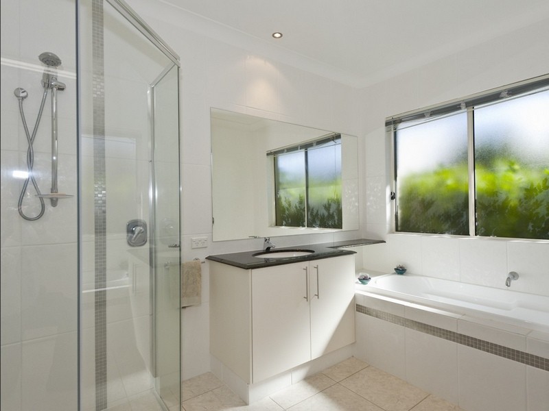 Coomera Waters QLD 4209