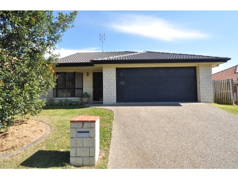 7 Kosrae Street, Pacific Pines QLD 4211