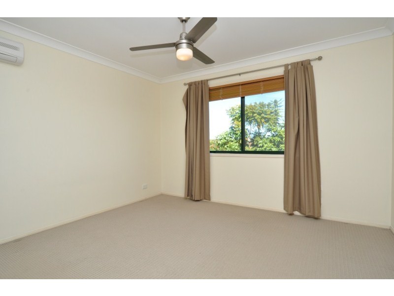 66 Marble Arch Place, Arundel QLD 4214