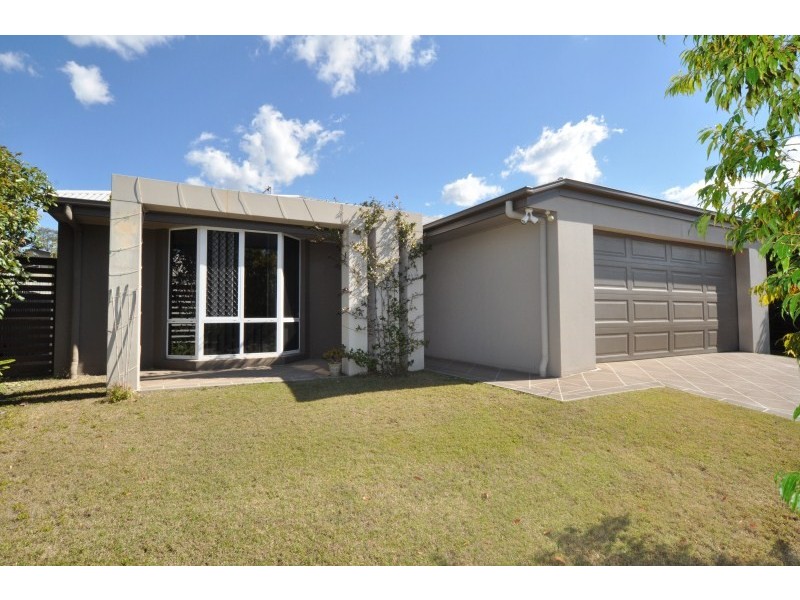 35 Cobb & Co Drive, Oxenford QLD 4210