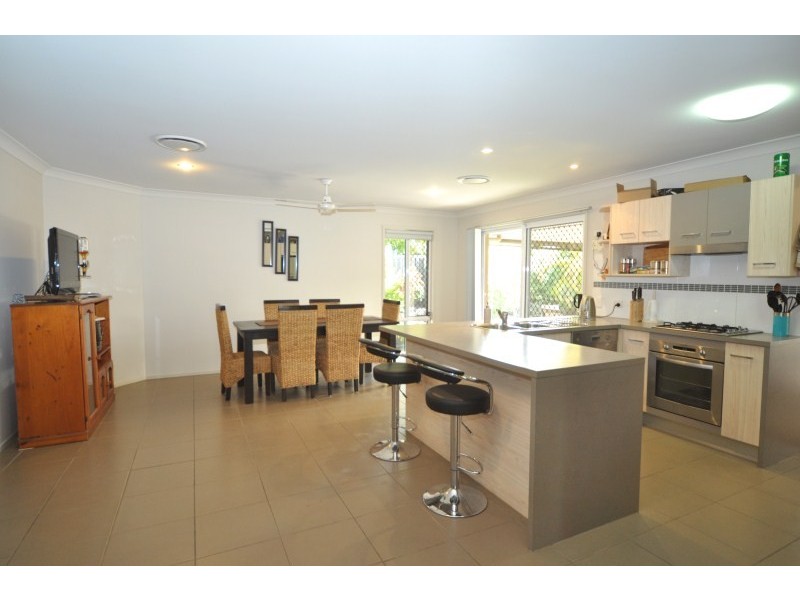 35 Cobb & Co Drive, Oxenford QLD 4210