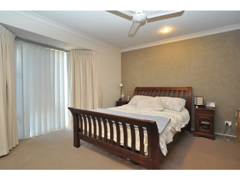 35 Cobb & Co Drive, Oxenford QLD 4210