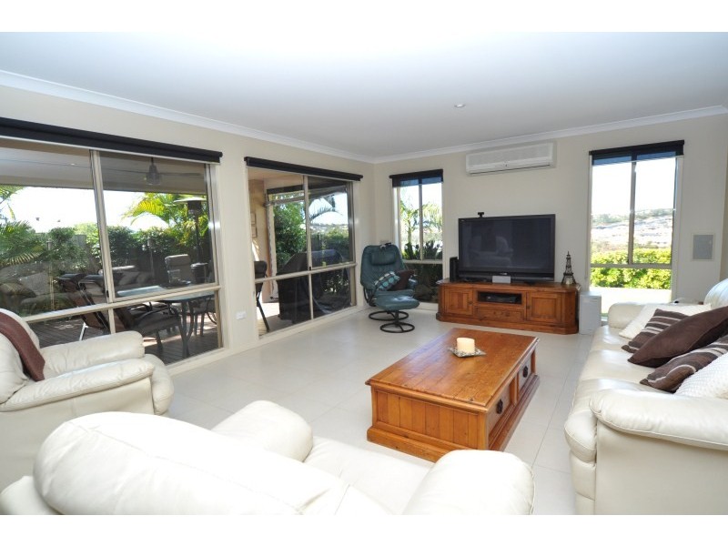 23 Maloney Crescent, Maudsland QLD 4210