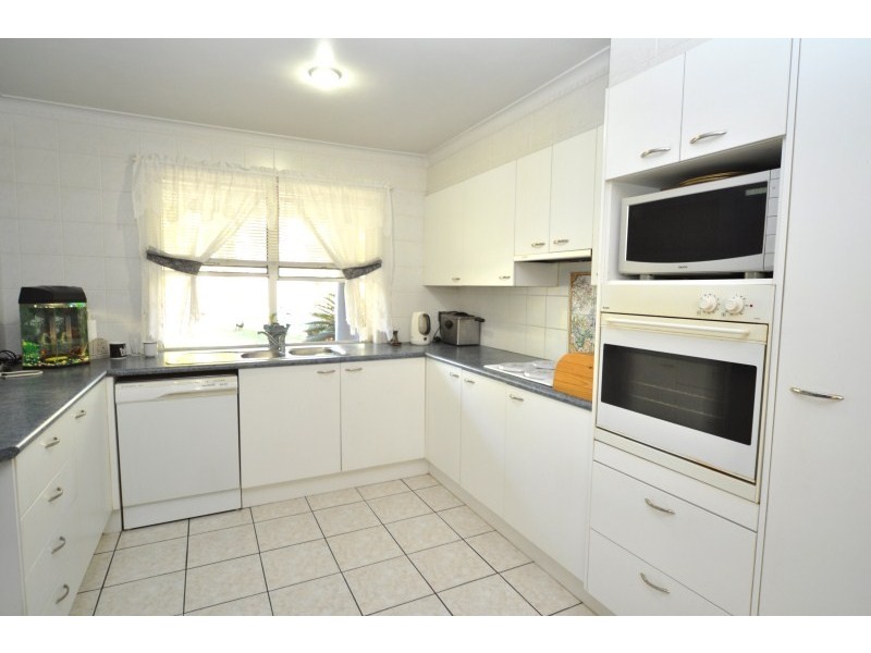 14 Careel Close, Helensvale QLD 4212
