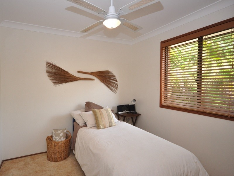 15 Rosedale Place, Helensvale QLD 4212