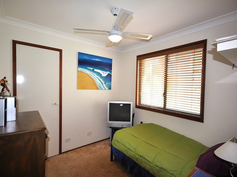 15 Rosedale Place, Helensvale QLD 4212