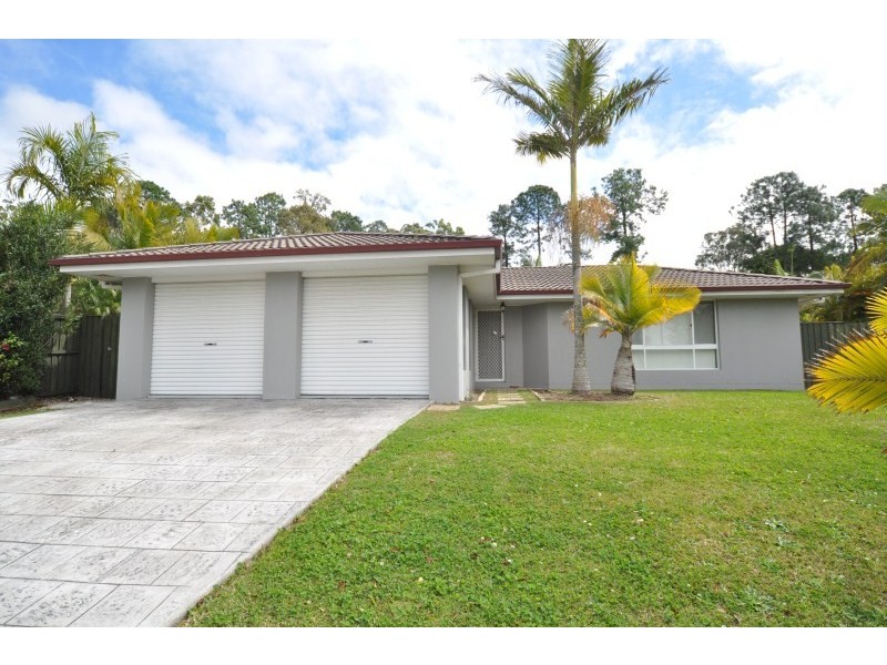 40 Galapagos Way, Pacific Pines QLD 4211