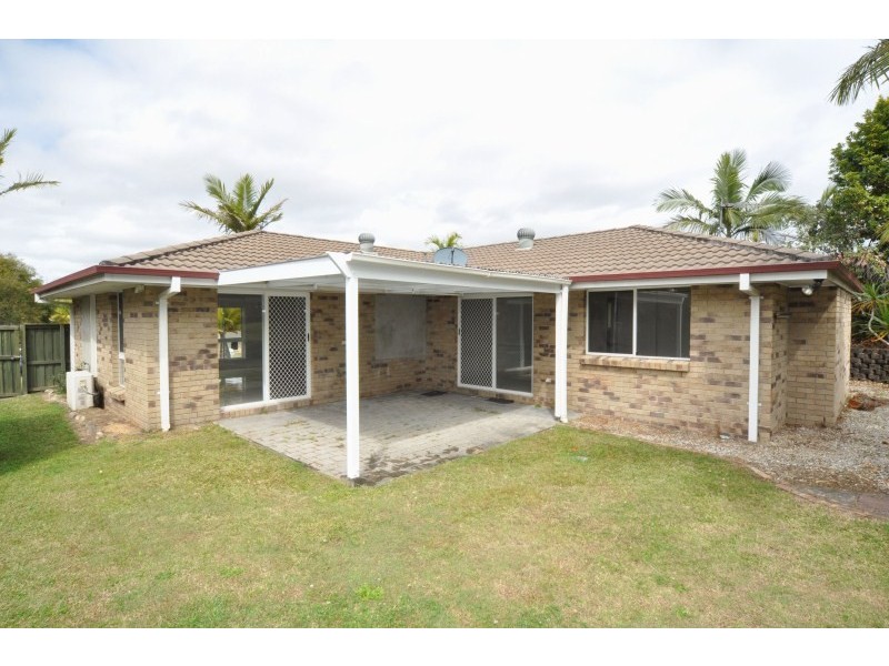 40 Galapagos Way, Pacific Pines QLD 4211