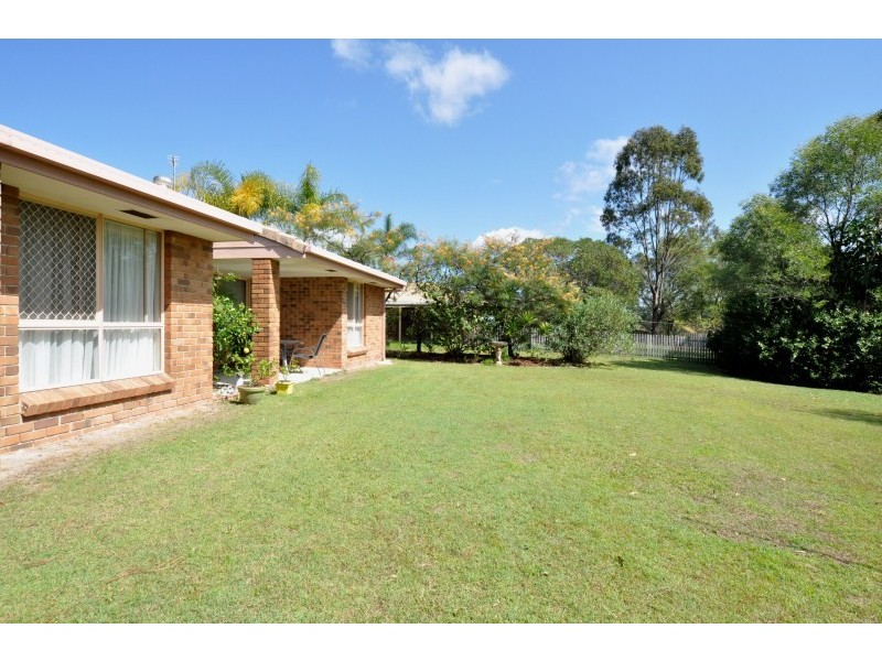 73 Universal Street, Oxenford QLD 4210