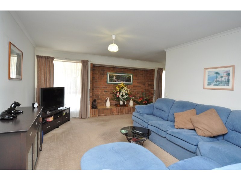 73 Universal Street, Oxenford QLD 4210