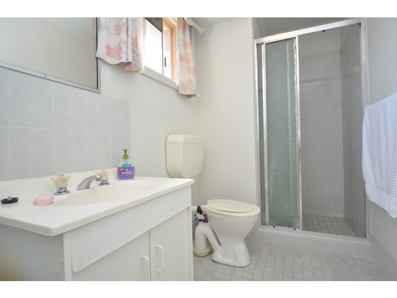 73 Universal Street, Oxenford QLD 4210