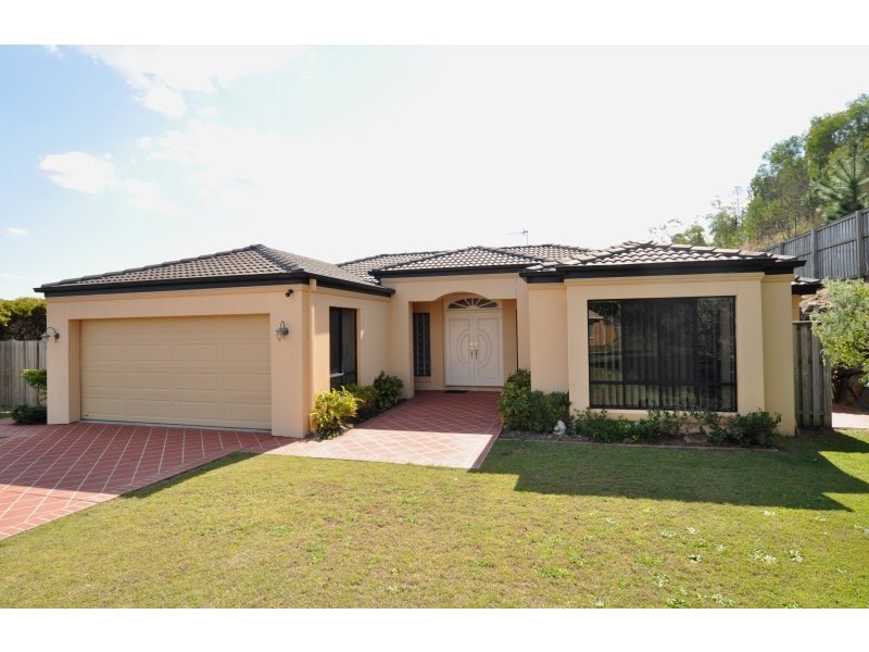12 Stromlo Court, Pacific Pines QLD 4211