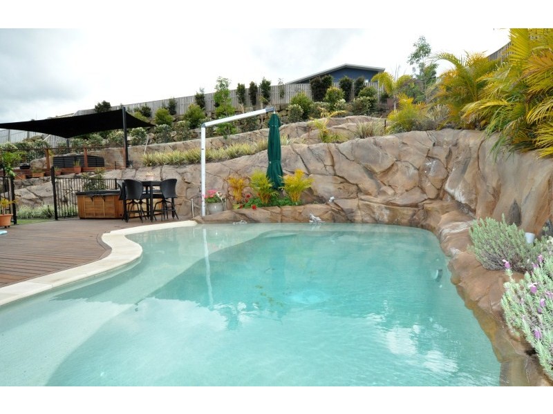 70 Diamantina Circuit, Pacific Pines QLD 4211