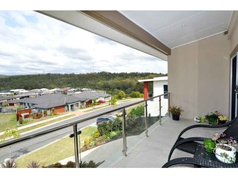 70 Diamantina Circuit, Pacific Pines QLD 4211