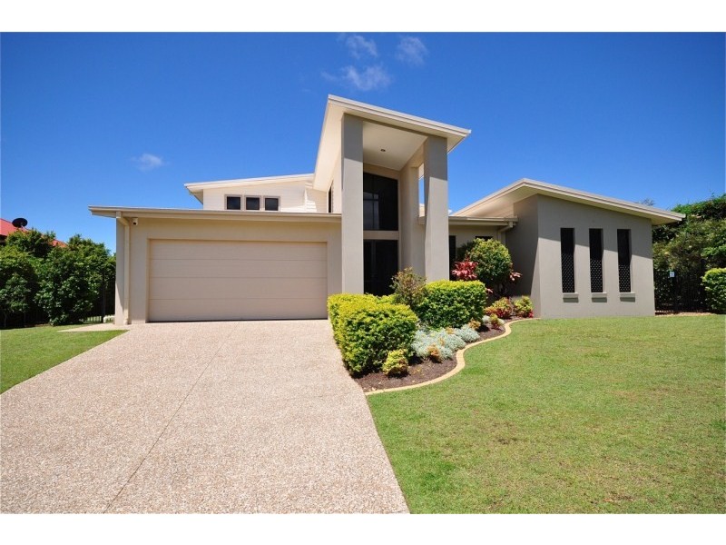 41 Hillary Circuit, Pacific Pines QLD 4211