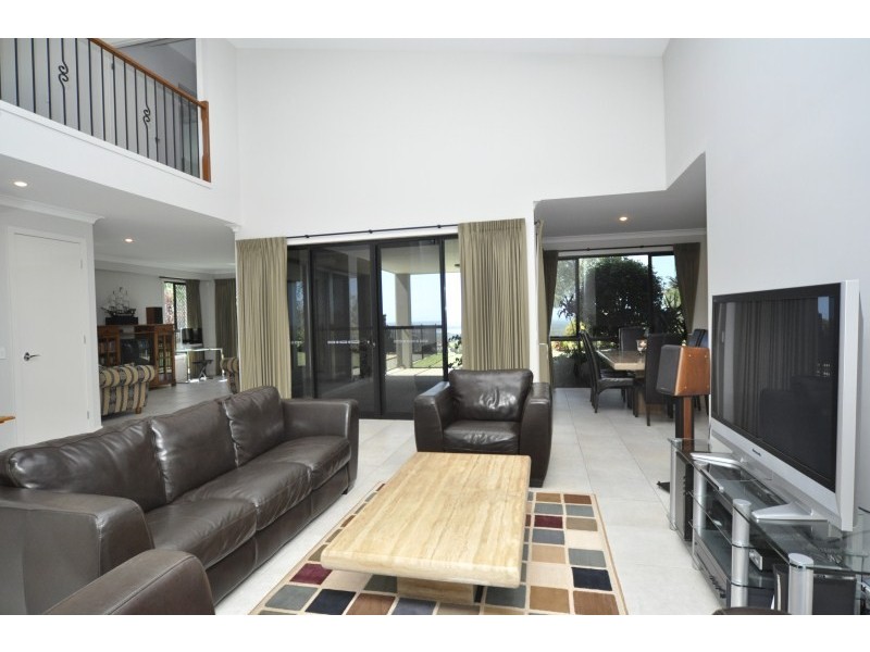 41 Hillary Circuit, Pacific Pines QLD 4211