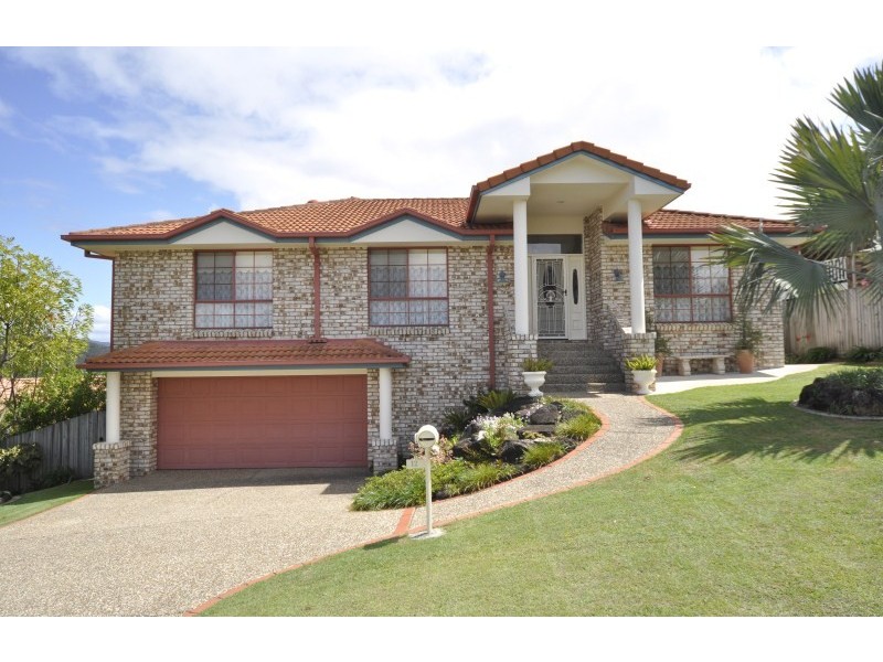 12 Crestridge Crescent, Oxenford QLD 4210