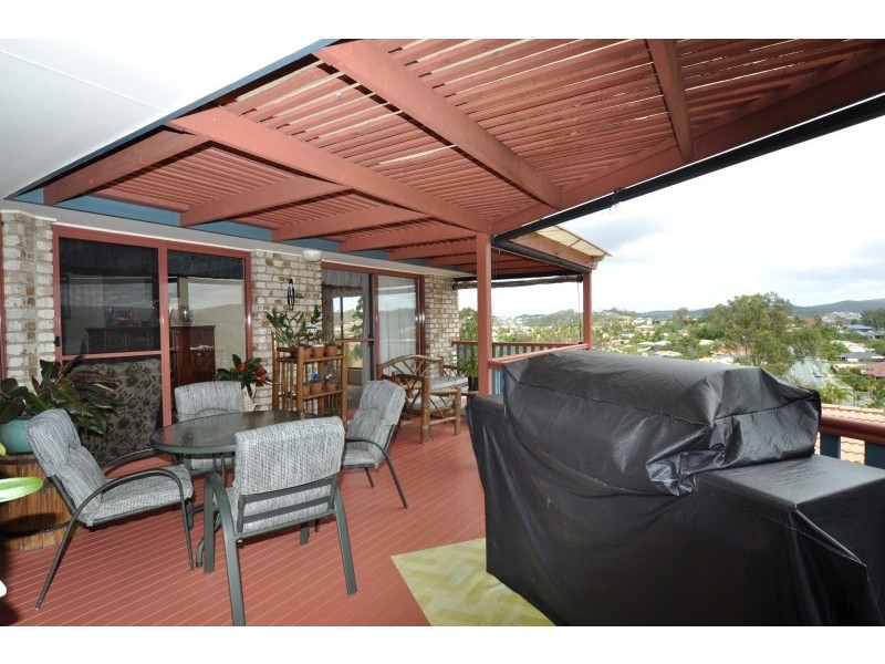 12 Crestridge Crescent, Oxenford QLD 4210