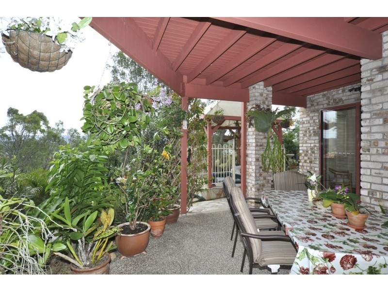 12 Crestridge Crescent, Oxenford QLD 4210