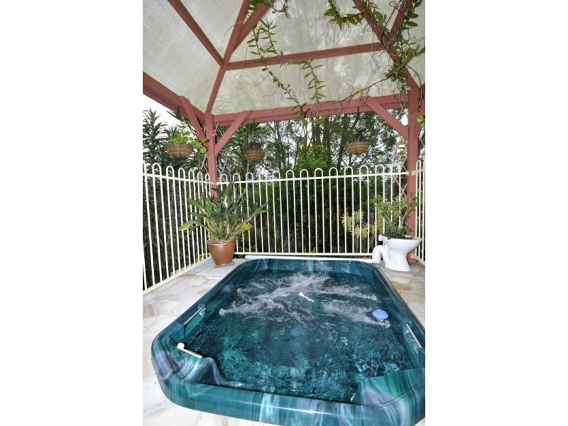 12 Crestridge Crescent, Oxenford QLD 4210