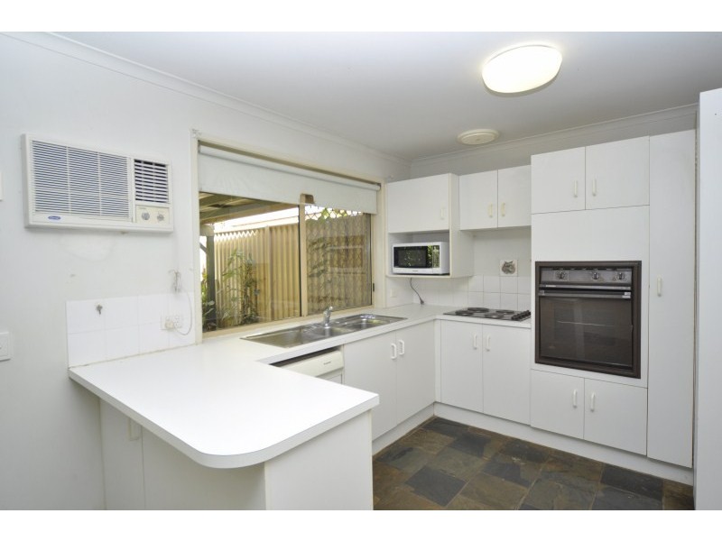 2/6 Vine Court, Oxenford QLD 4210