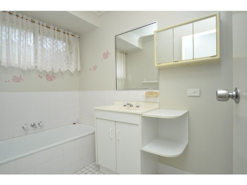 2/6 Vine Court, Oxenford QLD 4210