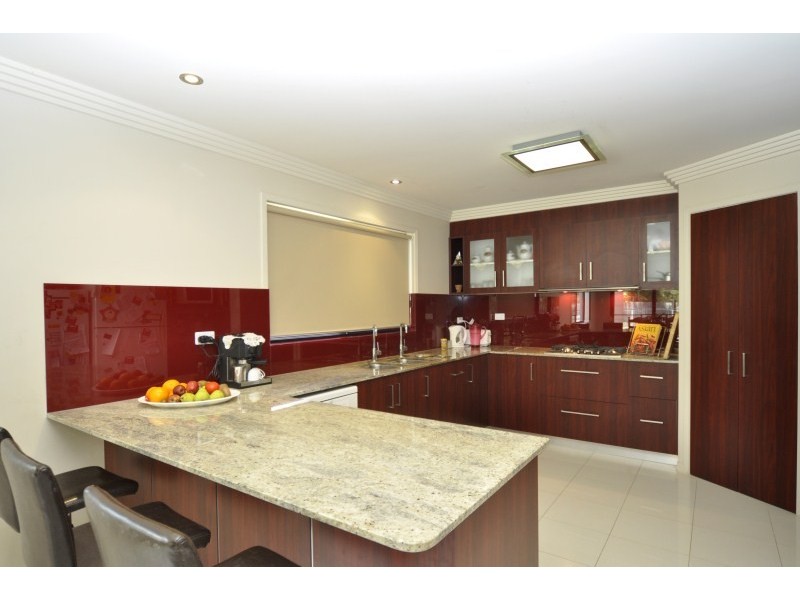 15 Lakeshore Drive, Monterey Keys QLD 4212