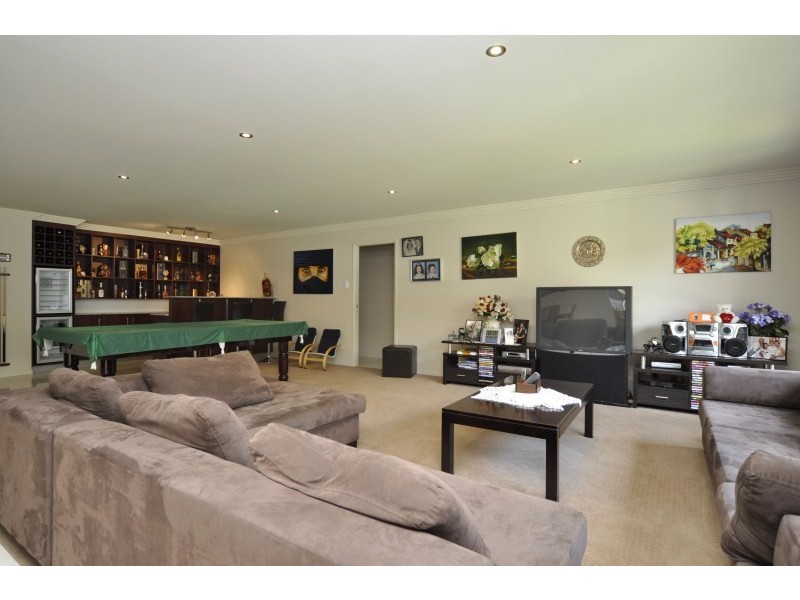 15 Lakeshore Drive, Monterey Keys QLD 4212