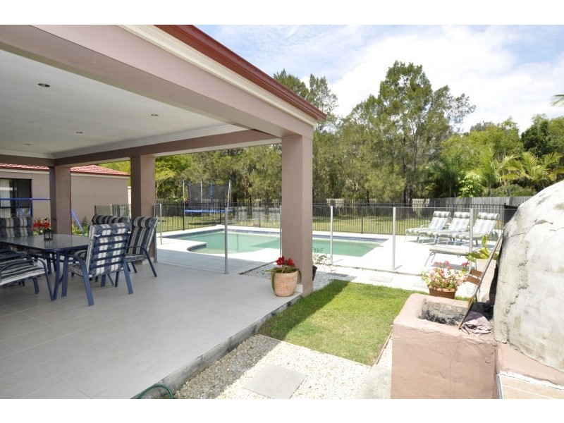 15 Lakeshore Drive, Monterey Keys QLD 4212