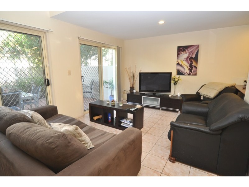 22/60 Caseys, Hope Island QLD 4212